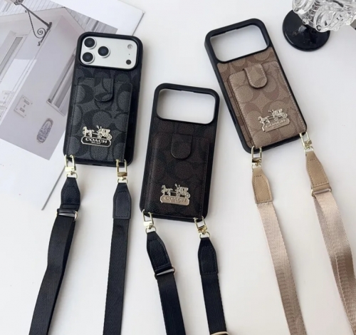 極美品　グッチ　iPhoneケース 12Pro オフィディア　ストラップ付 極美品 グッチ iPhoneケース 12Pro オフィディア ストラップ付 極美品